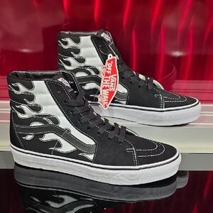 Vans Sk8-Hi Flame Black/White Men’s 7.5 / Women’s 9.0 Brand New With Box